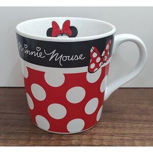 Disney Minnie Mouse 12 oz. Ceramic Mug with Polka Dots S9